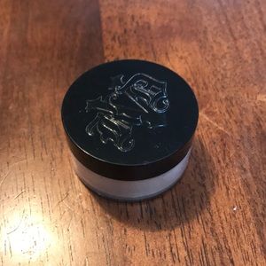 Kat Von D Lock-it Translucent Setting Powder